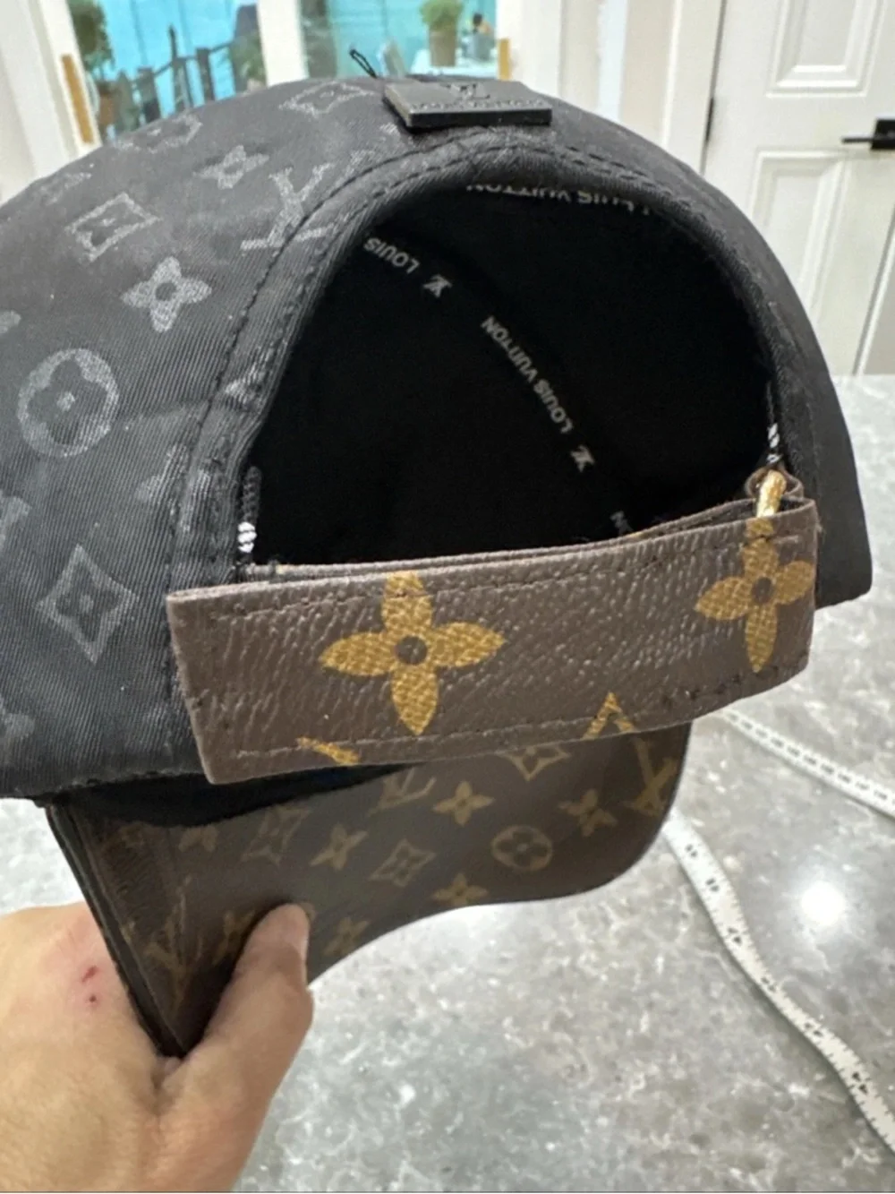 Louis Vuitton LV Monogram Get Ready Baseball Cap Hat Black  And Brown 2 Tone - Picture 12 of 12